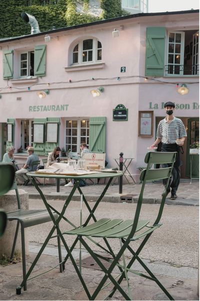 Montmartre District La Maison Rose