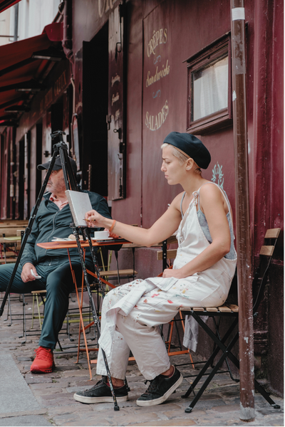 Artist in Montmartre's Place du Tertre